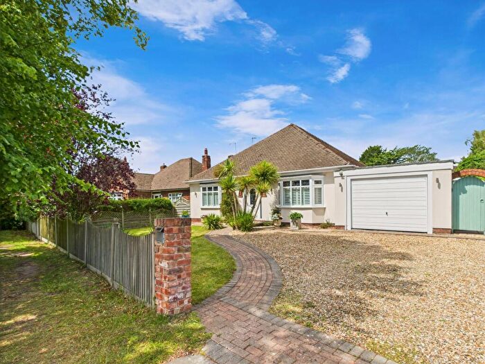 5 Bedroom Detached House For Sale In Heath Road, Upton, CH2