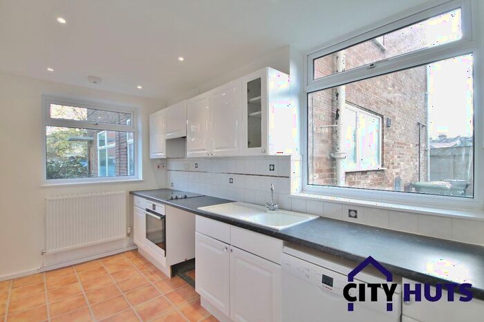 2 Bedroom Flat To Rent In Jubilee Crescent, London, N9