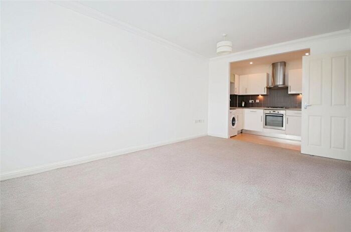2 Bedroom Apartment To Rent In Oriel House, - London Road, Romford, RM7