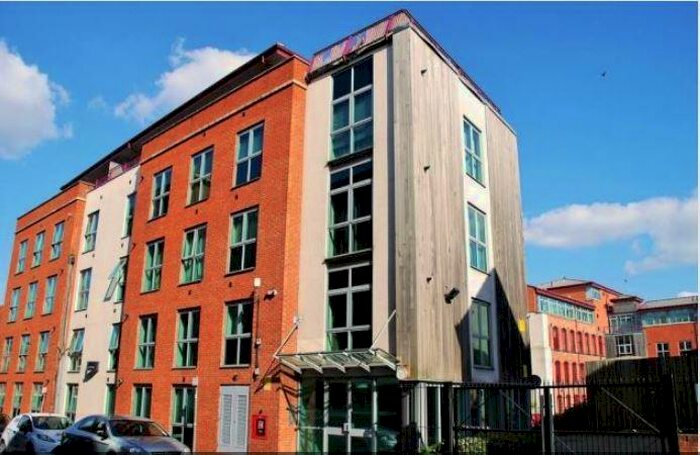 2 Bedroom Flat To Rent In Portland Square, Nottingham, NG7