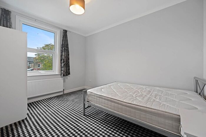 4 Bedroom Terraced House To Rent In Galloway Road, Shepherds Bush, London, W12