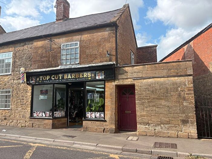 1 Bedroom Flat For Sale In Flat, St. James Street, South Petherton, TA13