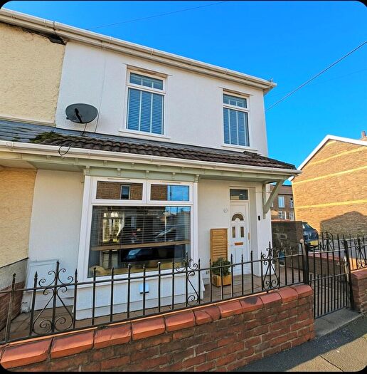 3 Bedroom End Of Terrace House For Sale In Cobden Place, Cross Keys, Newport, NP11