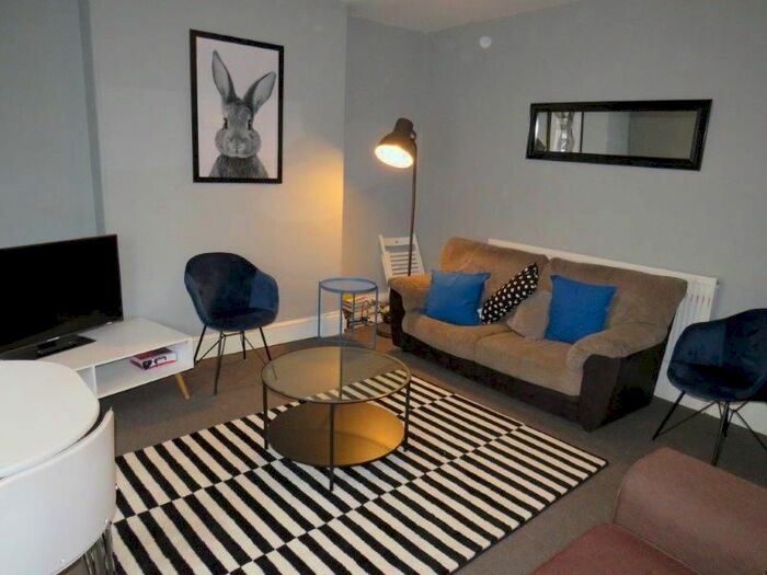 5 Bedroom Terraced House To Rent In Furzehill Road, Mutley, Plymouth, PL4