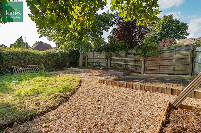 1 Bedroom Flat To Rent In Arundel Road, Worthing, West Sussex, BN13