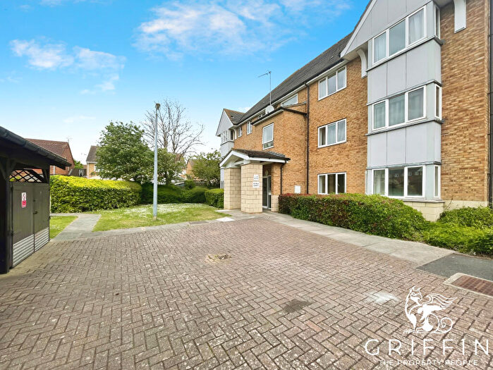 1 Bedroom Flat To Rent In Wharf Road South, Grays, RM17