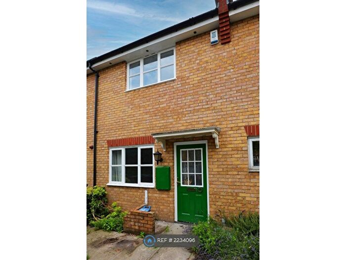 2 Bedroom Terraced House To Rent In Clarendon Close, London, E9