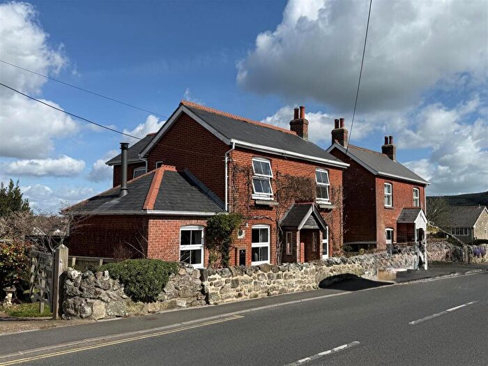 3 Bedroom Detached House For Sale In Kemming Road, Whitwell, Ventnor, PO38