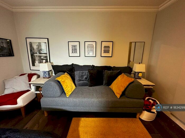 Studio To Rent In Chelsea, London, SW10