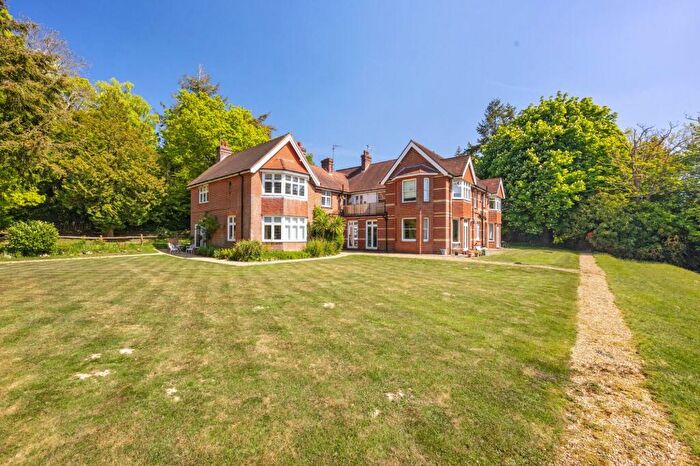 2 Bedroom Flat For Sale In Warrs Hill Road, North Chailey, BN8