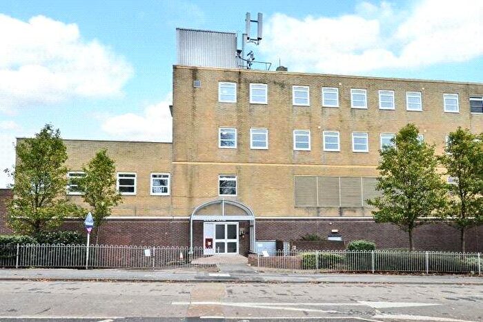 2 Bedroom Flat For Sale In London Road, Blackwater, Camberley, Hampshire, GU17