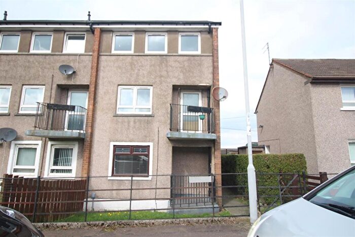 1 Bedroom Flat To Rent In Blairmore Road, Greenock, PA15