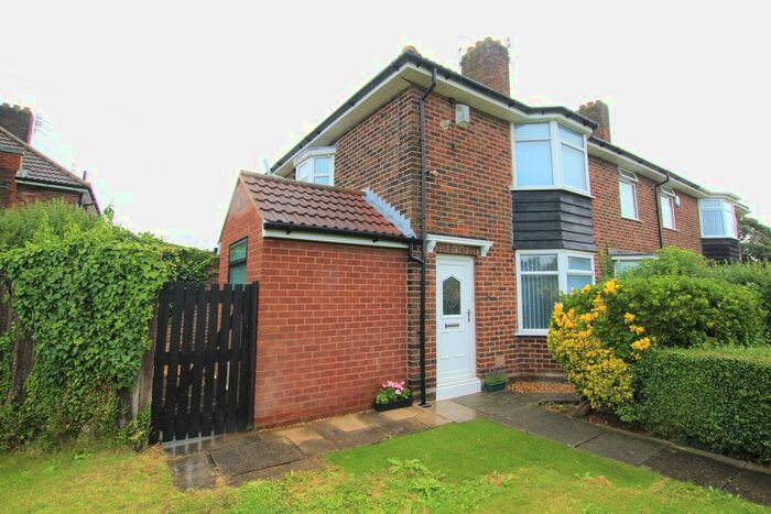 3 Bedroom End Of Terrace House To Rent In Finch Way, Liverpool, L14