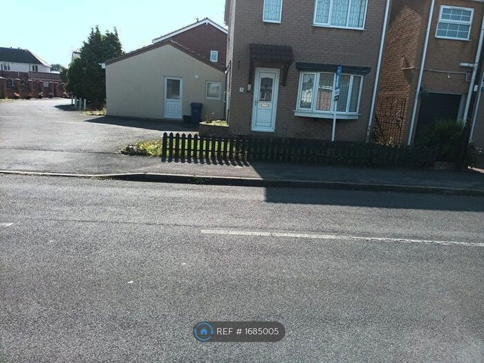 3 Bedroom Detached House To Rent In Crossfield Drive, Skellow, Doncaster, DN6