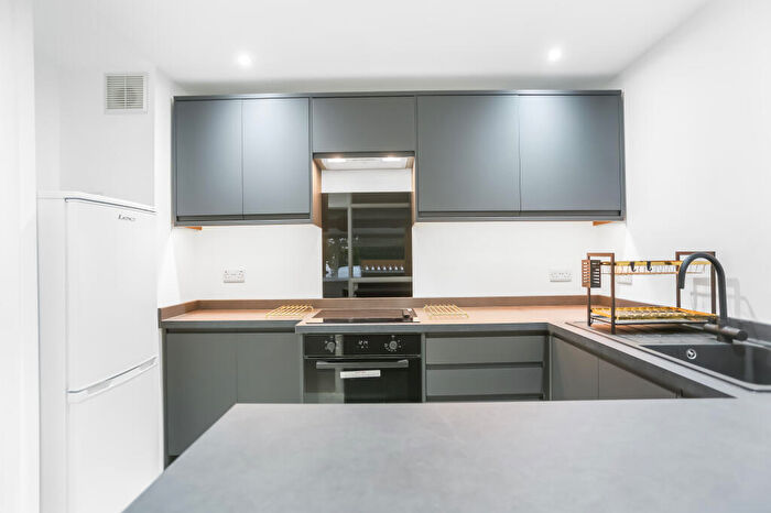 1 Bedroom Flat To Rent In Kingsmere, London Road, Brighton, BN1