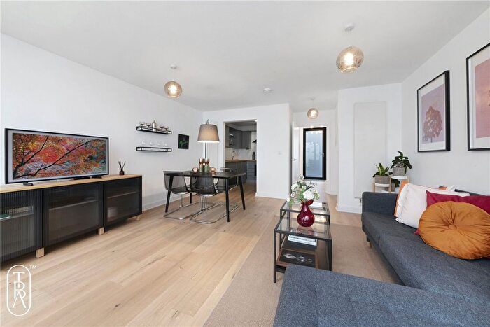 2 Bedroom Detached House For Sale In Boundary Street, London, E2