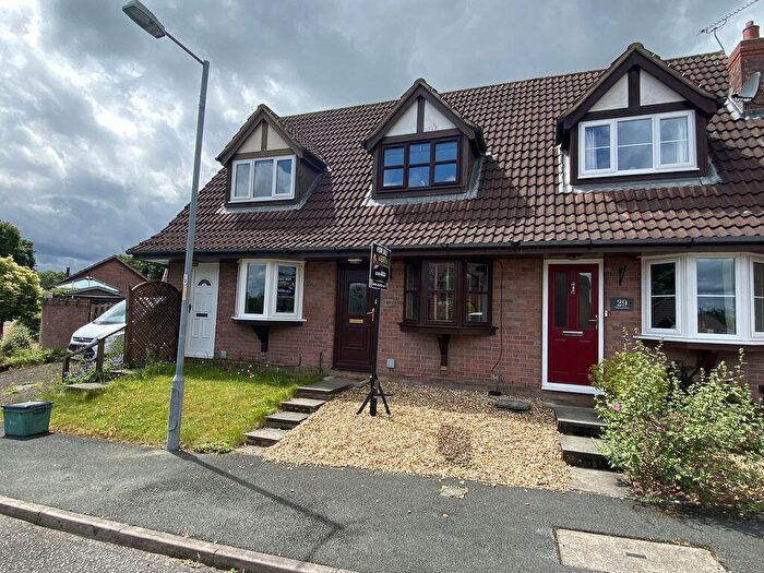 2 Bedroom Mews For Sale In Oakleigh Rise, Northwich, CW8