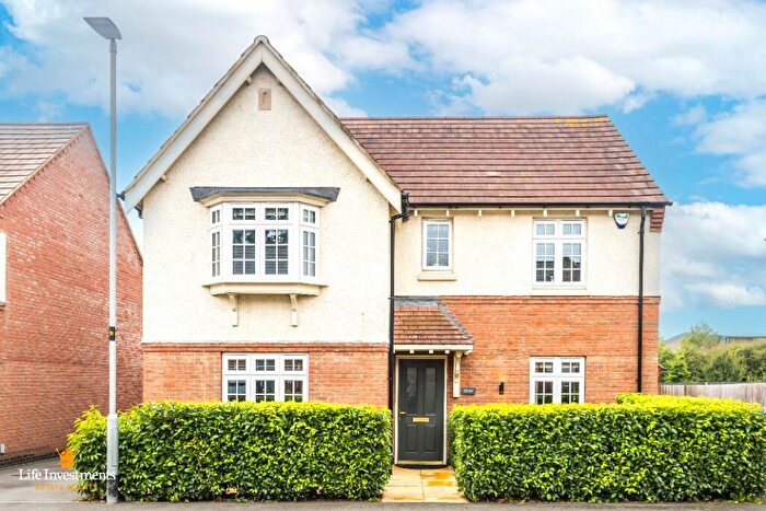 4 Bedroom Detached House For Sale In Gloster Road, Lutterworth, Leicestershire, LE17