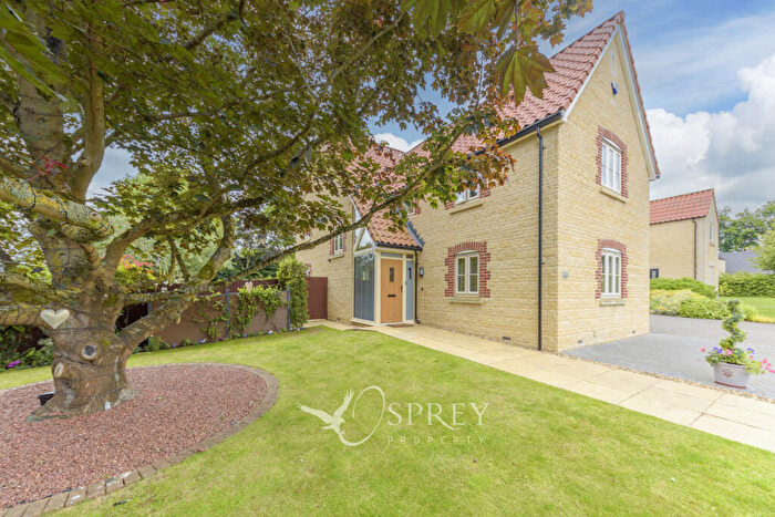 3 Bedroom Detached House For Sale In Prebendal Close, Nassington, Northamptonshire, PE8