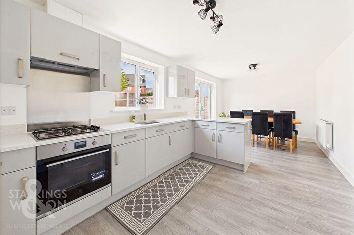 5 Bedroom Detached House For Sale In Harrier Way, Diss, IP22