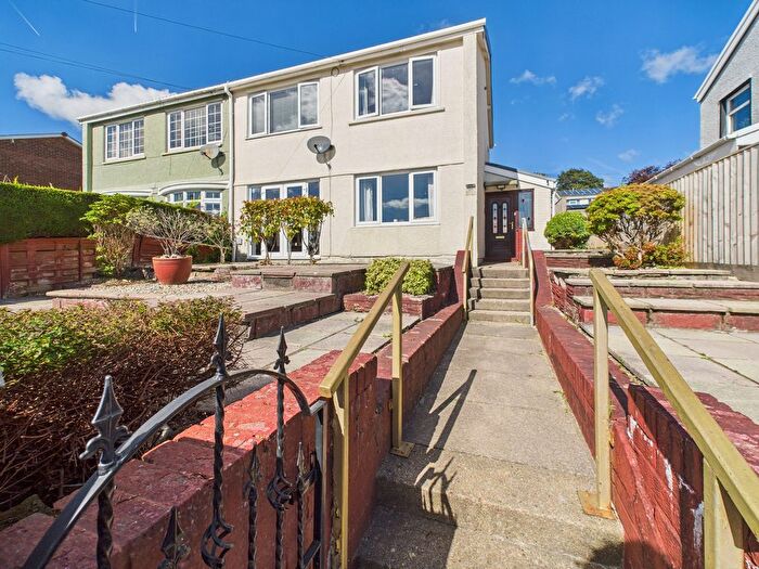 3 Bedroom Semi-Detached House For Sale In Clydach Avenue, Rassau, NP23