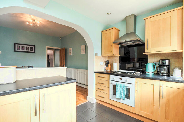 2 Bedroom House To Rent In Carlingford Road, Hucknall, NG15