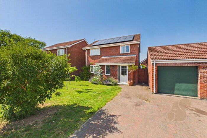 4 Bedroom Detached House For Sale In Mountbatten Road, Bungay, NR35