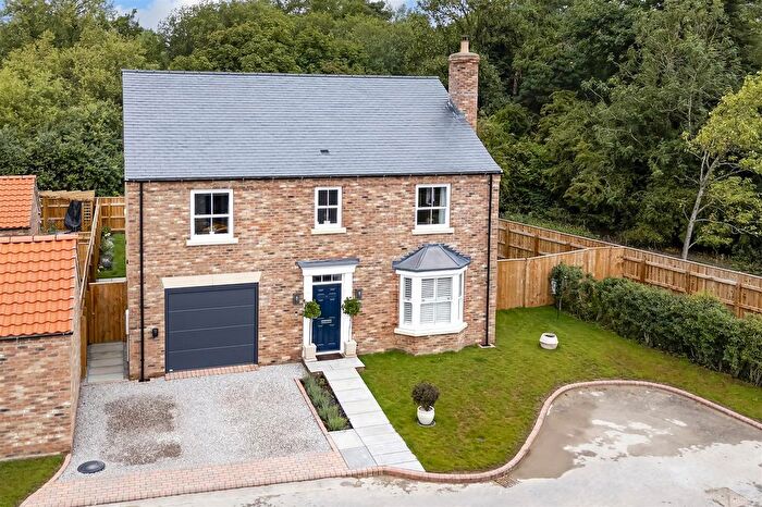 4 Bedroom Detached House For Sale In Ward Close, Pocklington, York, YO42
