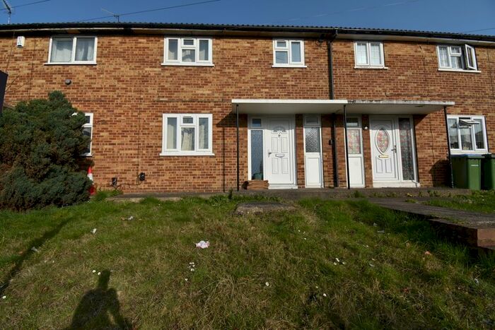 3 Bedroom Terraced House To Rent In Crumpsall Street, London, SE2