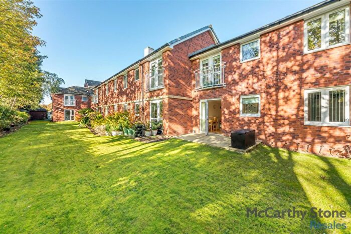 1 Bedroom Flat For Sale In Browning Court, Fenham, Newcastle Upon Tyne, NE4