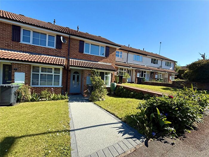 2 Bedroom Terraced House For Sale In Auklet Close, Basingstoke, Hampshire, RG22