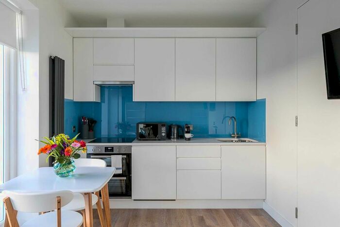 Studio To Rent In Porchester, Bayswater, London, W2