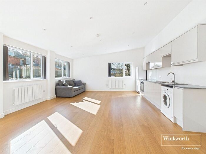 1 Bedroom Flat To Rent In Bridge Street, Caversham, Reading, Berkshire, RG4