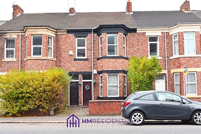 3 Bedroom Flat To Rent In Chillingham Road, Heaton, Newcastle Upon Tyne, NE6