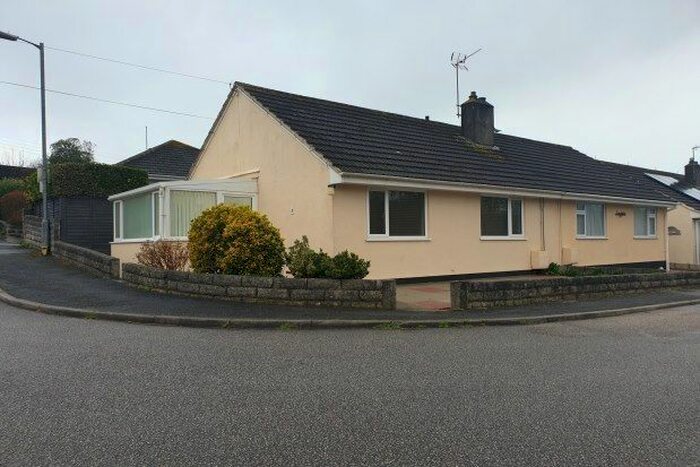2 Bedroom Bungalow To Rent In Beverley Crescent, Hayle, TR27