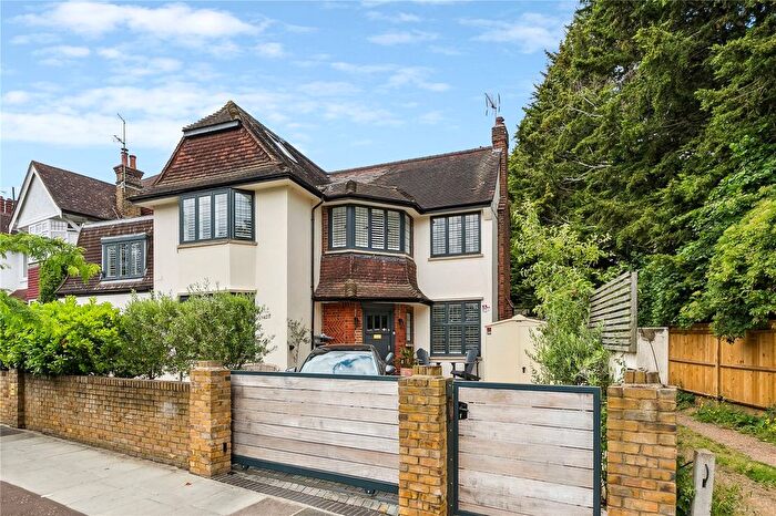 6 Bedroom Detached House For Sale In Hertford Avenue, East Sheen, SW14