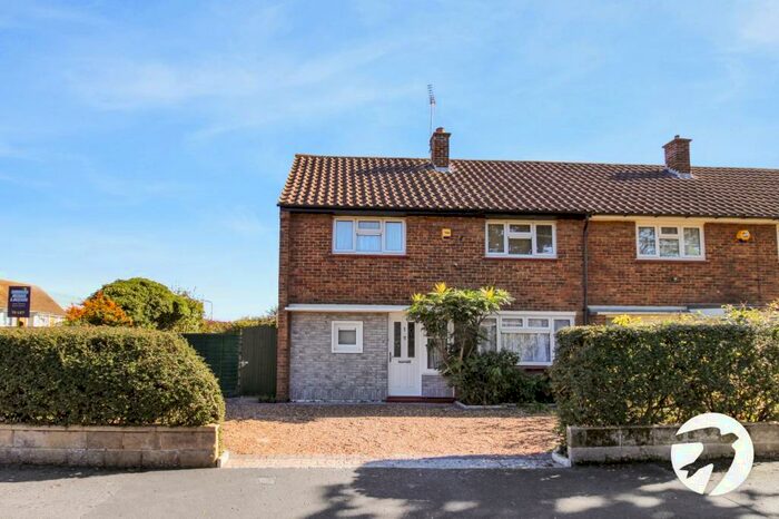 3 Bedroom End Of Terrace House To Rent In Codrington Gardens, Gravesend, DA12