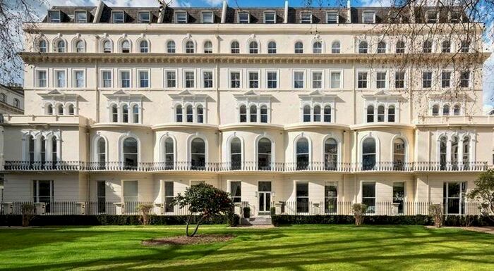 1 Bedroom Flat To Rent In Kensington Garden Square, London, W2
