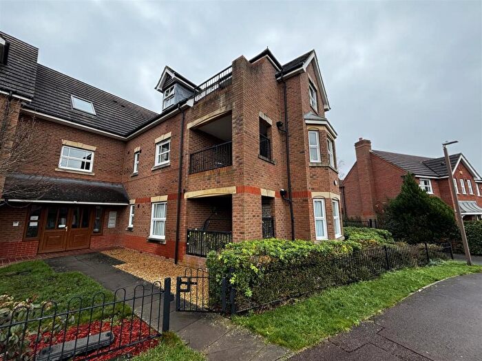 2 Bedroom Flat For Sale In Portishead Drive, Tattenhoe, Milton Keynes, MK4