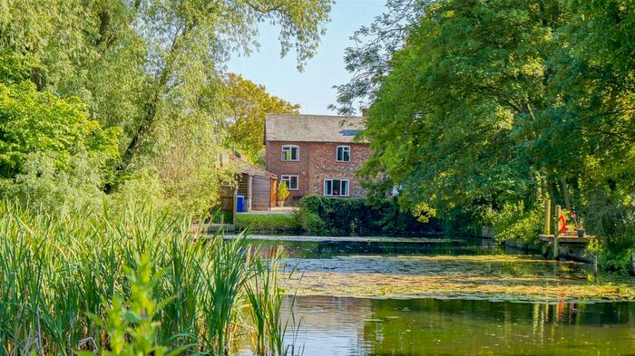 3 Bedroom Semi-Detached House For Sale In Garden Lane, Westley, Bury St. Edmunds, IP33