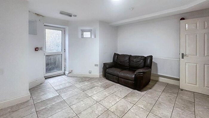 1 Bedroom Flat To Rent In Coldharbour Road, Westbury Park, Bristol, BS6