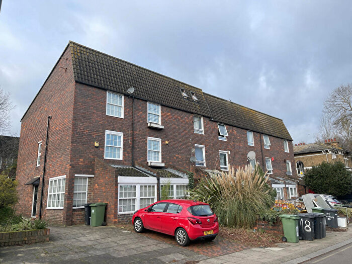 5 Bedroom Terraced House To Rent In Wisteria Road, London, SE13