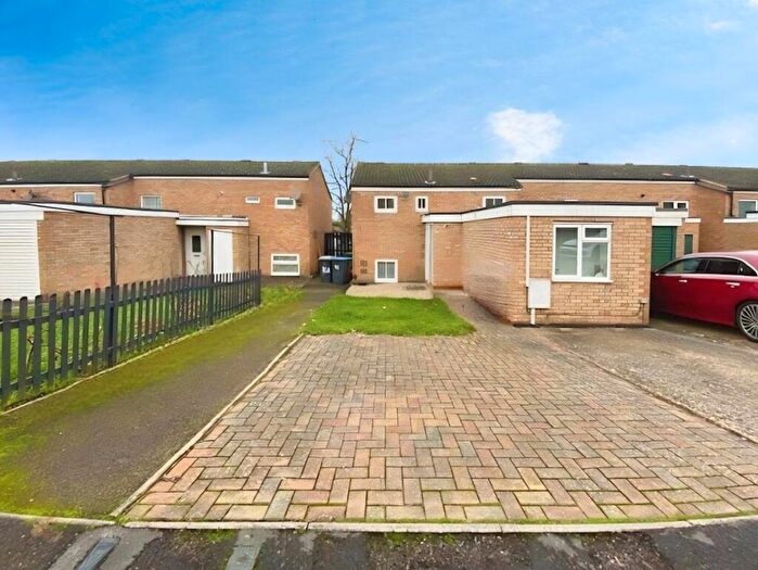 1 Bedroom Flat To Rent In Seathwaite, Brownsover, Rugby, CV21