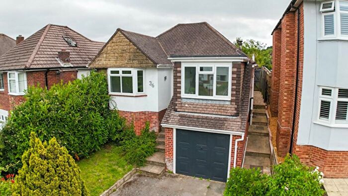 3 Bedroom Bungalow To Rent In Foxholes Road, Poole, BH15