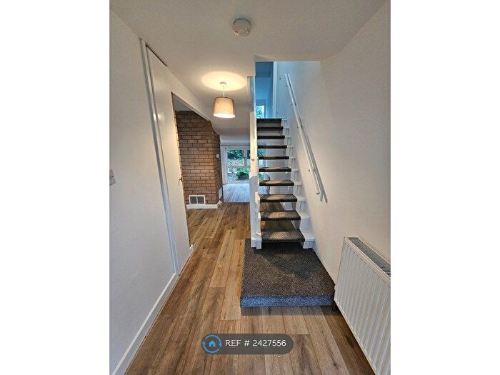 3 Bedroom End Of Terrace House To Rent In Minden Grove, Birmingham, B29