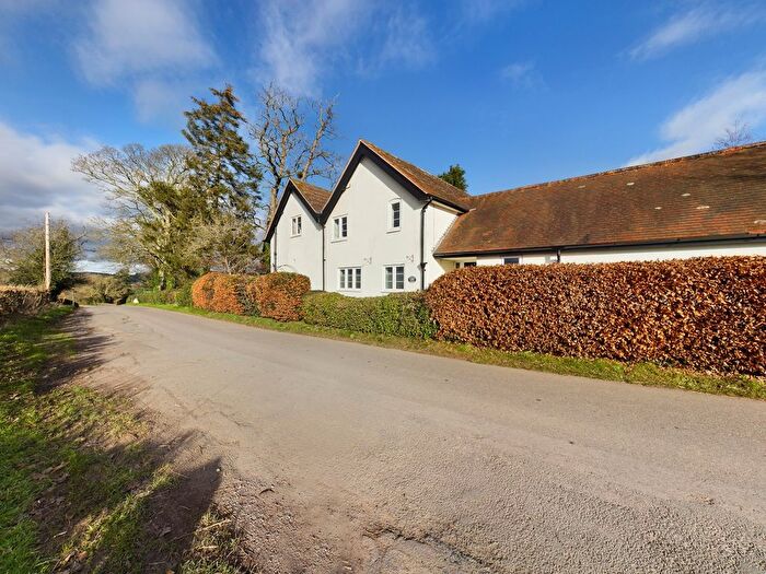 4 Bedroom Cottage To Rent In Bromsberrow Road, Redmarley, Gloucester, GL19