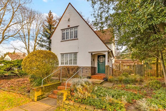 3 Bedroom Detached House For Sale In Temple Fortune Lane, Hampstead Garden Suburb, NW11