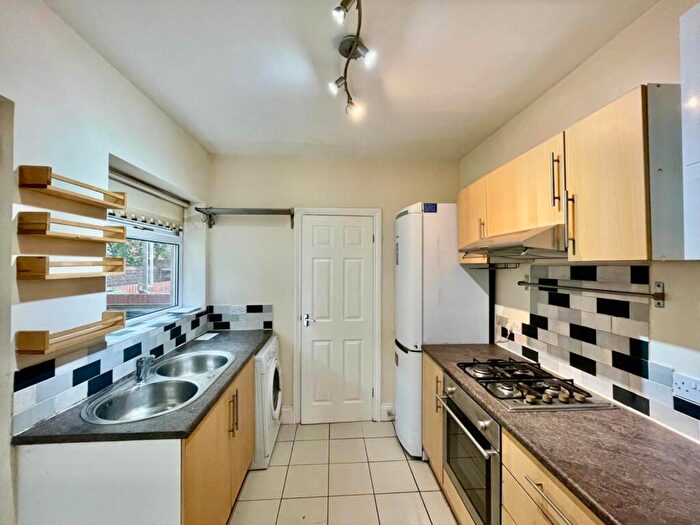 2 Bedroom Flat To Rent In Balfour Street, Gateshead, NE8