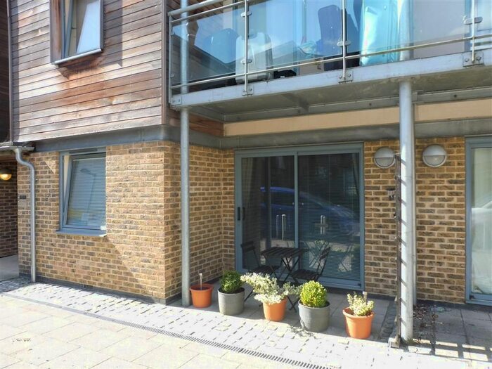 1 Bedroom Flat To Rent In Quayside Drive, Colchester CO2