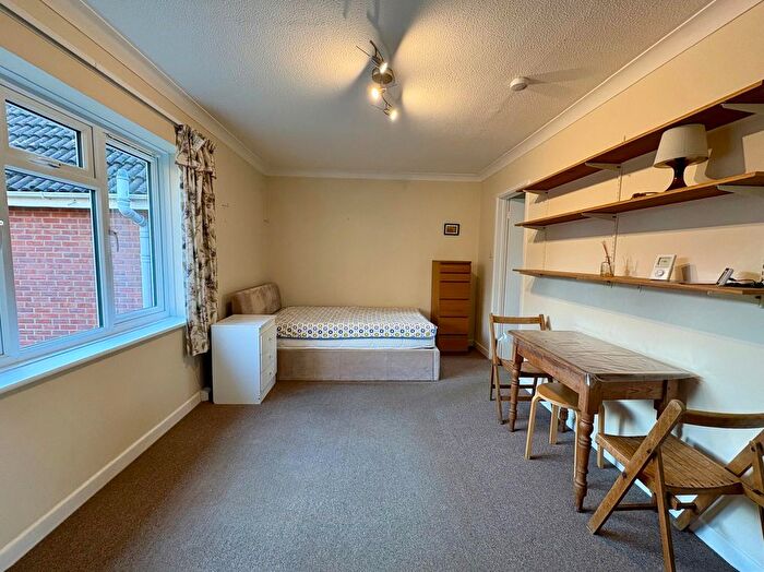 Studio To Rent In Westwood Road, Southampton, SO17